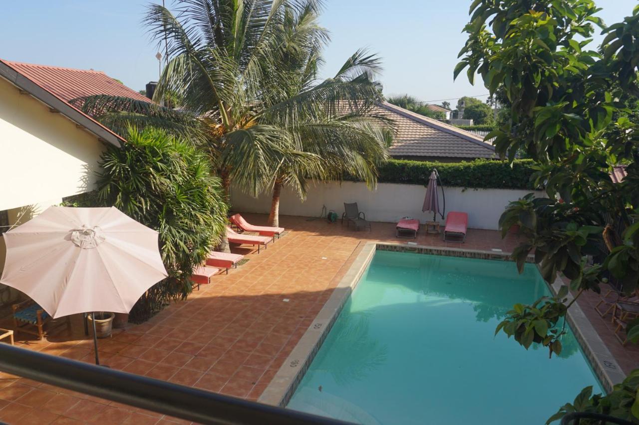B & B Villa Calliandra Bijilo Exterior photo
